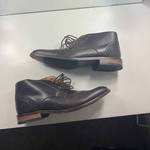 Bostonian Men's Treymore Mid Ankle Boot - Picture 2 of 3